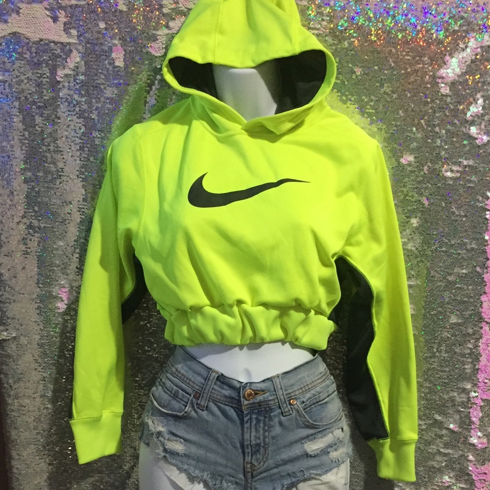 Nike Cropped Pullover Hoodie